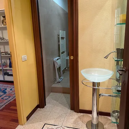 Lägenhet La Casa Di Adriano *